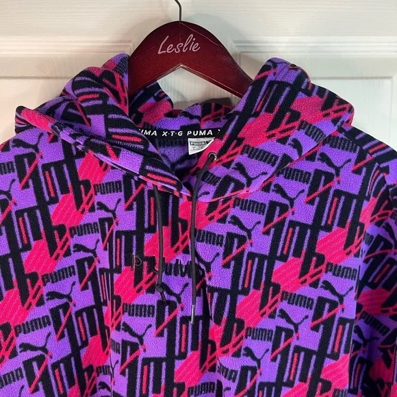 Puma long sleeve hooded pattern fleece sweatshirt. Cropped - Picture 3 of 9